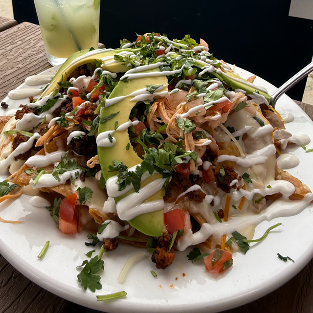 Richard Nachos.